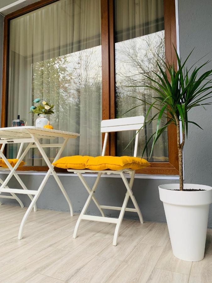 Sweet Apartment In Kutaissi Exterior foto