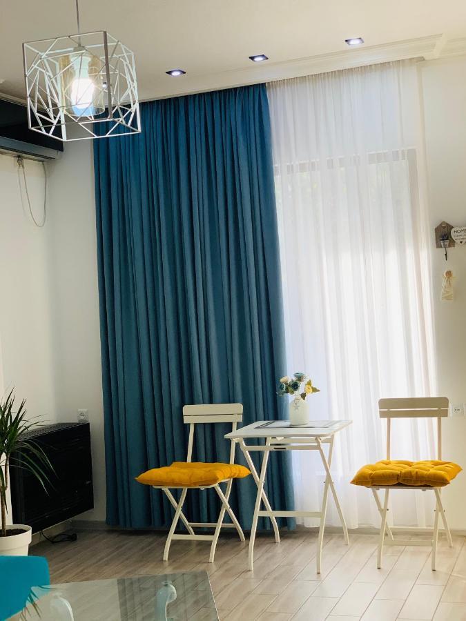 Sweet Apartment In Kutaissi Exterior foto